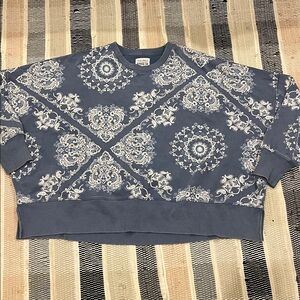 American Eagle Outfitters Navy Paisley Sweatshirt size XL